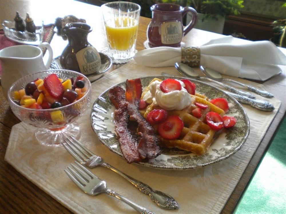 Lehrkind Mansion Bed & Breakfast Бозман Экстерьер фото